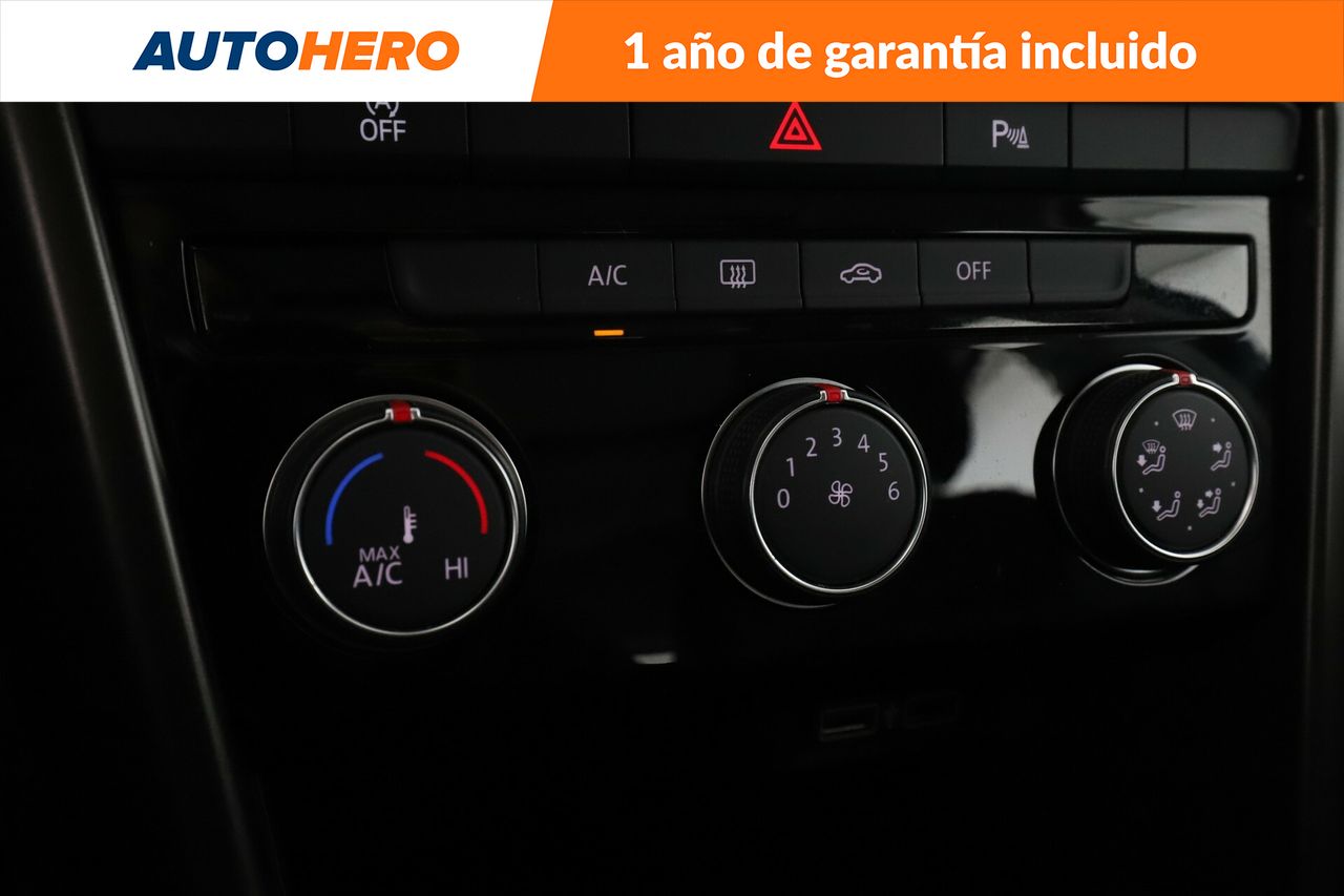 Foto Volkswagen T-Roc 22