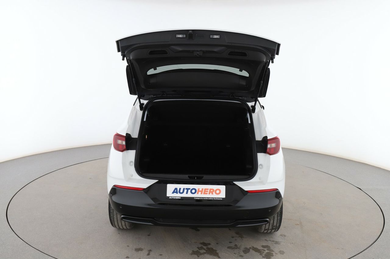 Foto Opel Grandland X 16