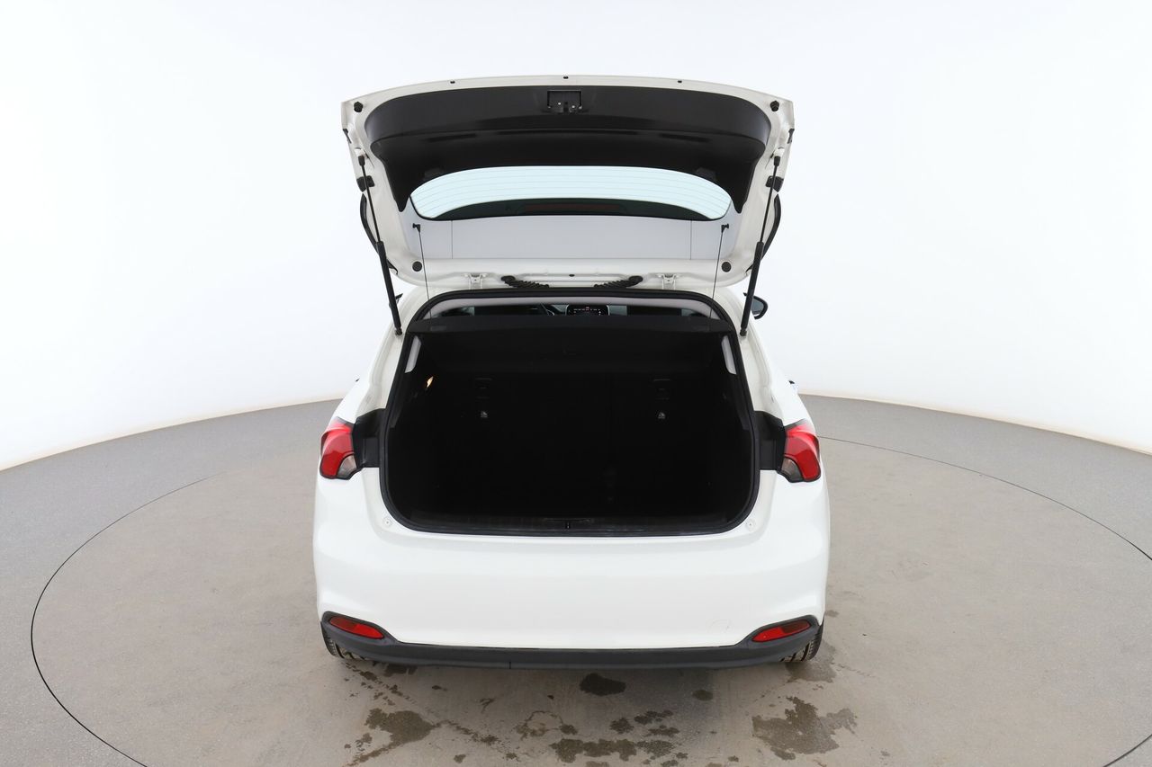 Foto Fiat Tipo 16