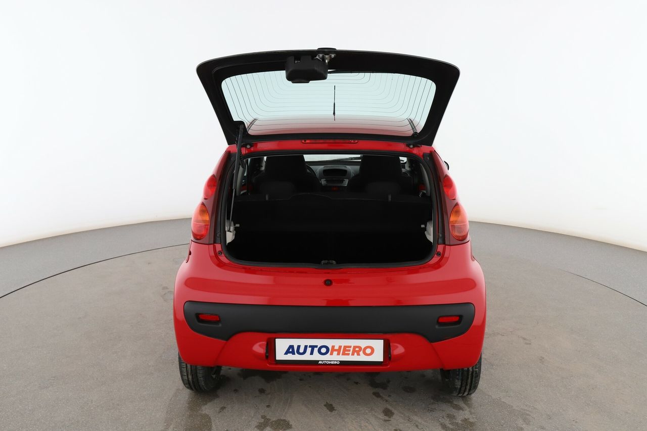 Foto Peugeot 107 17