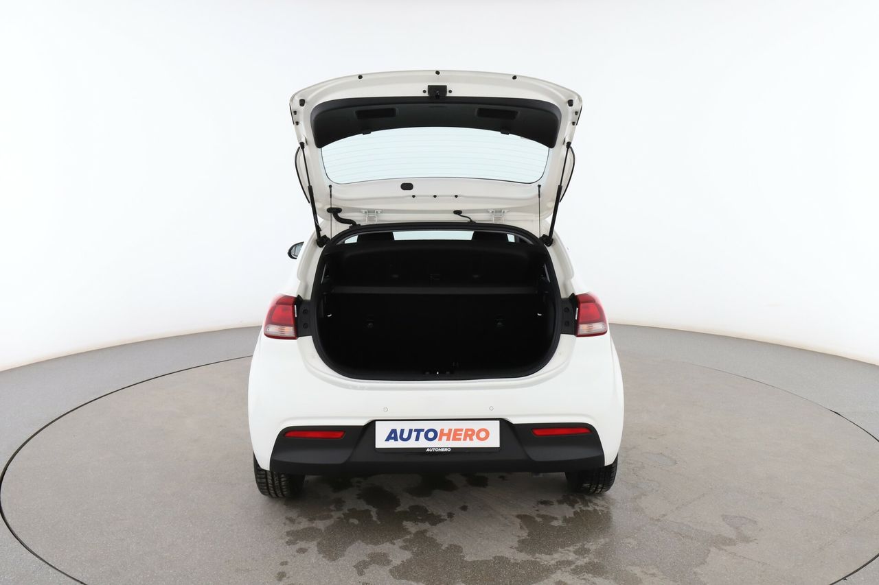 Foto Kia Rio 16