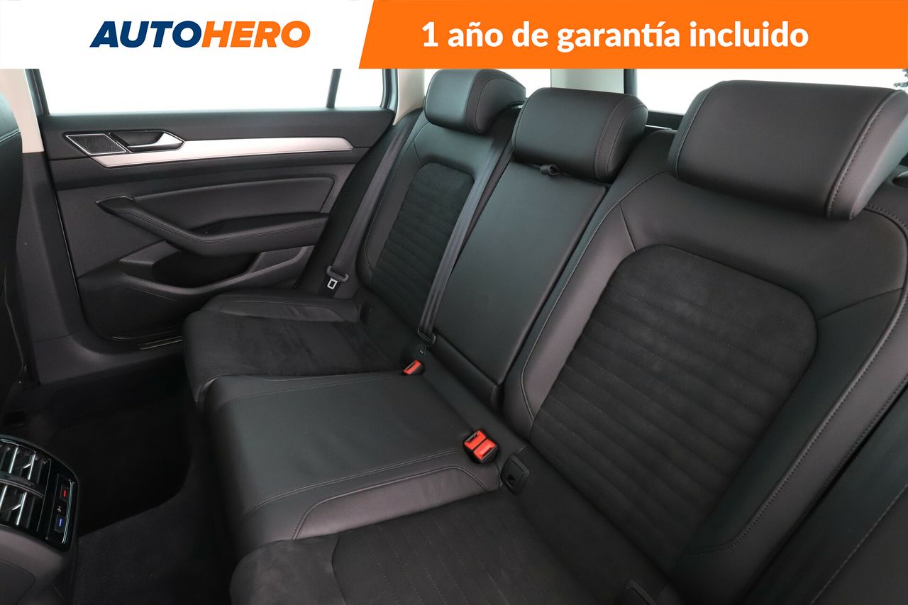 Foto Volkswagen Passat 14