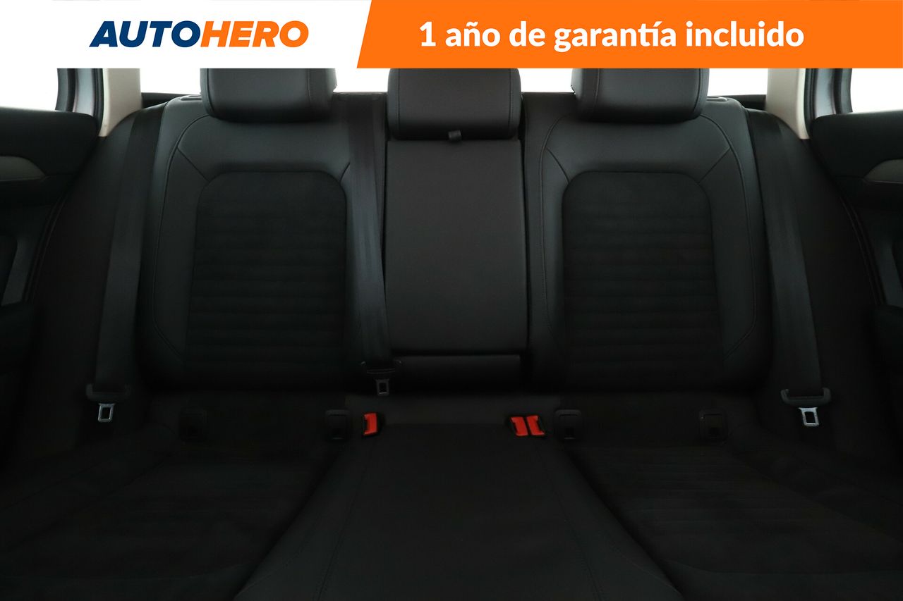 Foto Volkswagen Passat 15