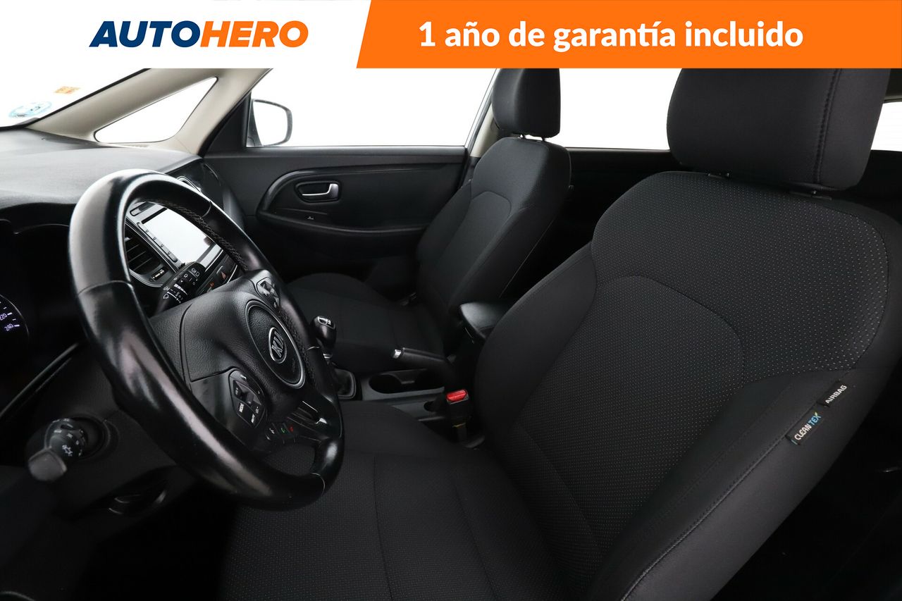 Foto Kia Carens 10