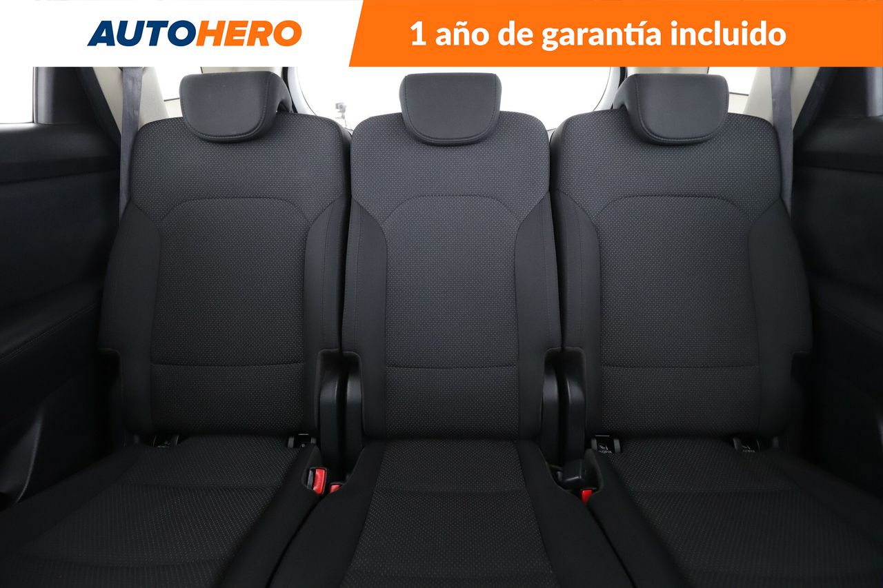 Foto Kia Carens 15