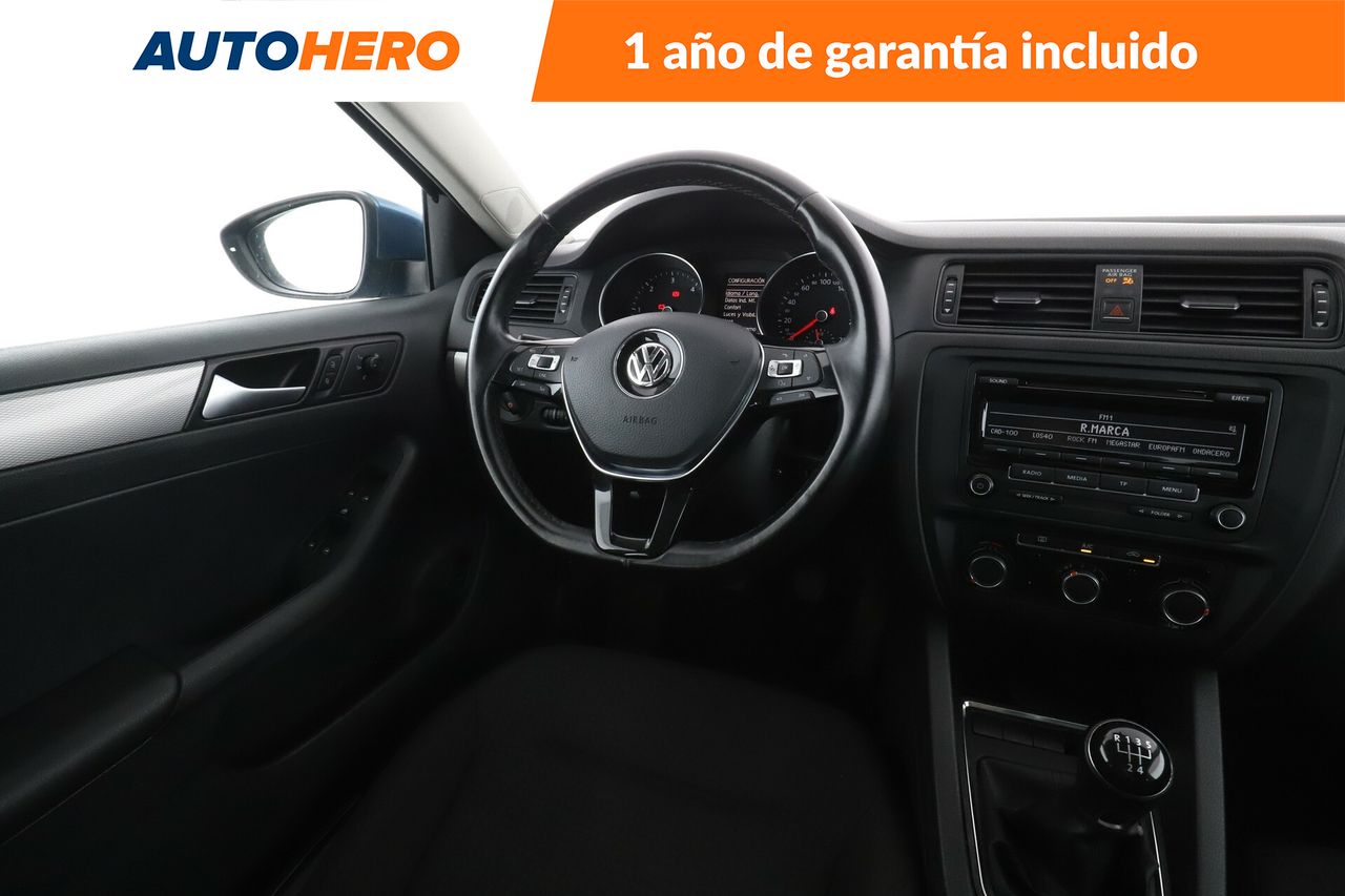 Foto Volkswagen Jetta 14