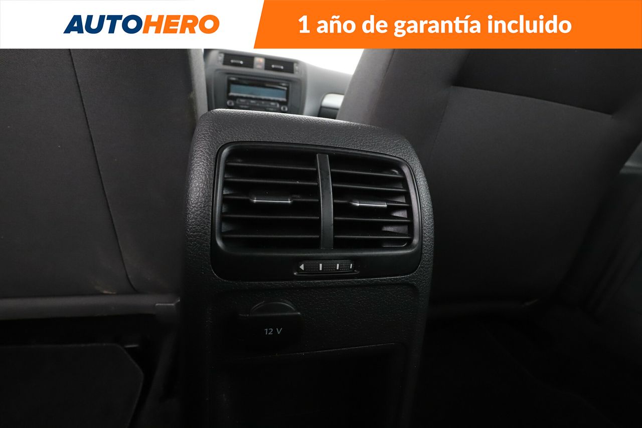 Foto Volkswagen Jetta 22