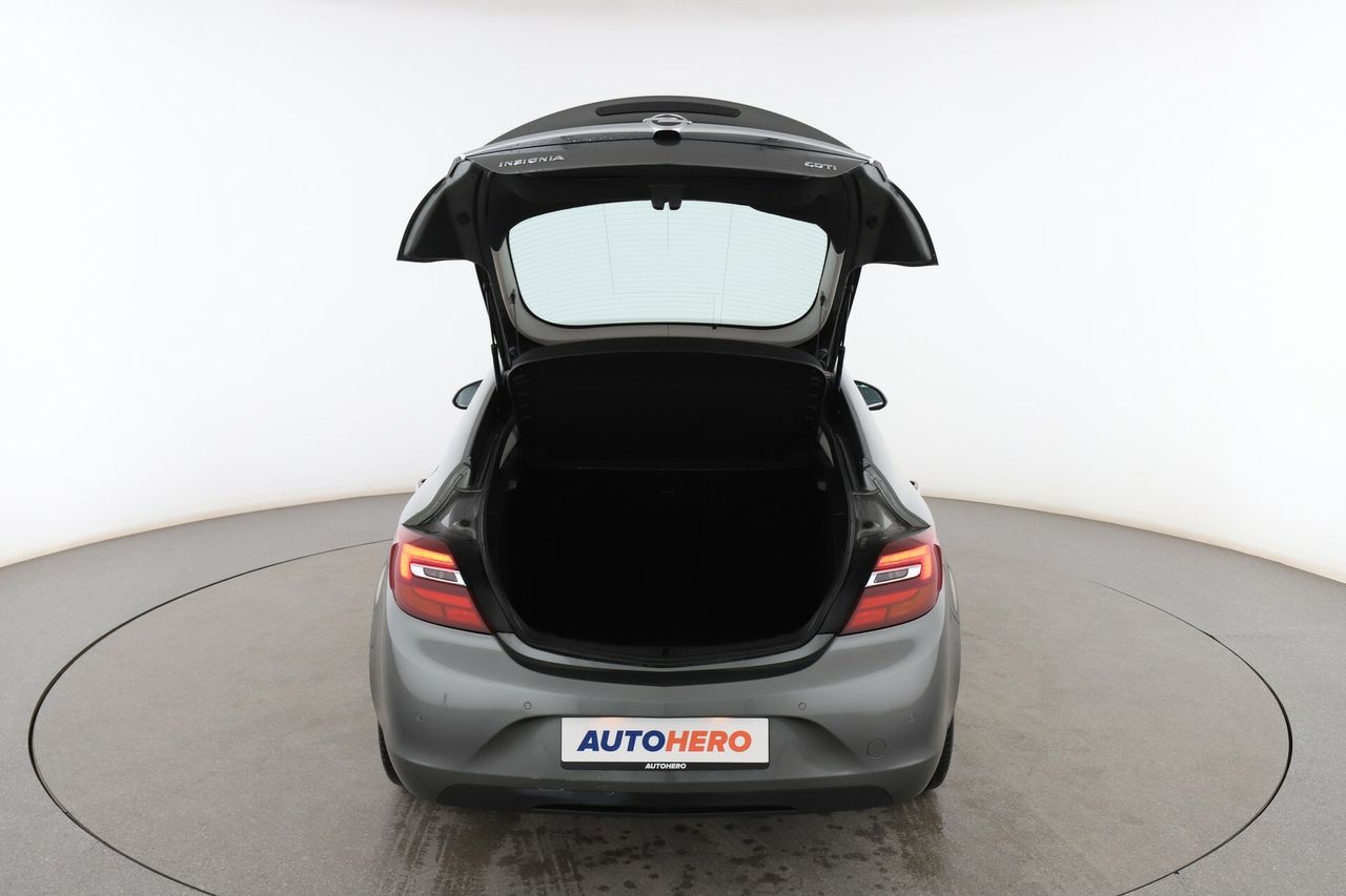 Foto Opel Insignia  16