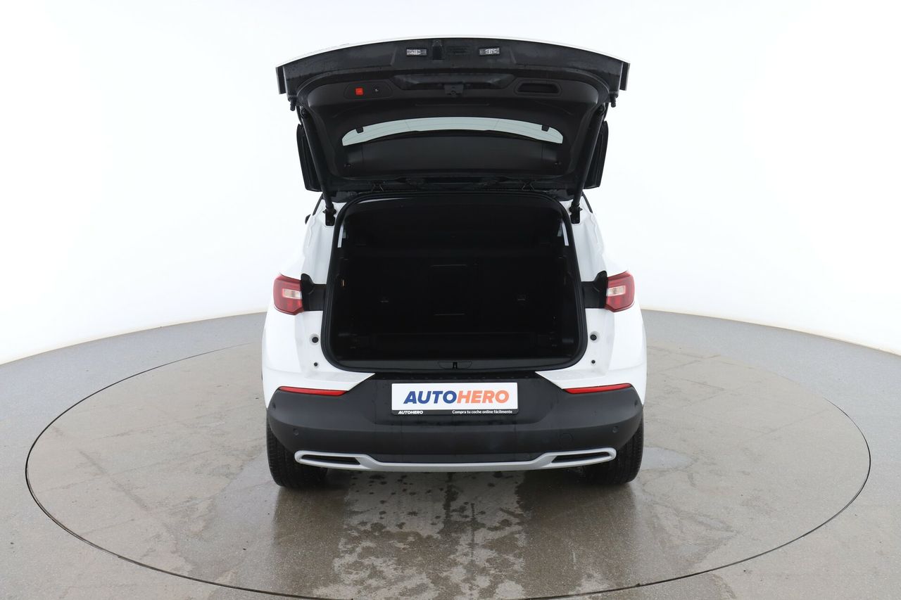 Foto Opel Grandland X 16