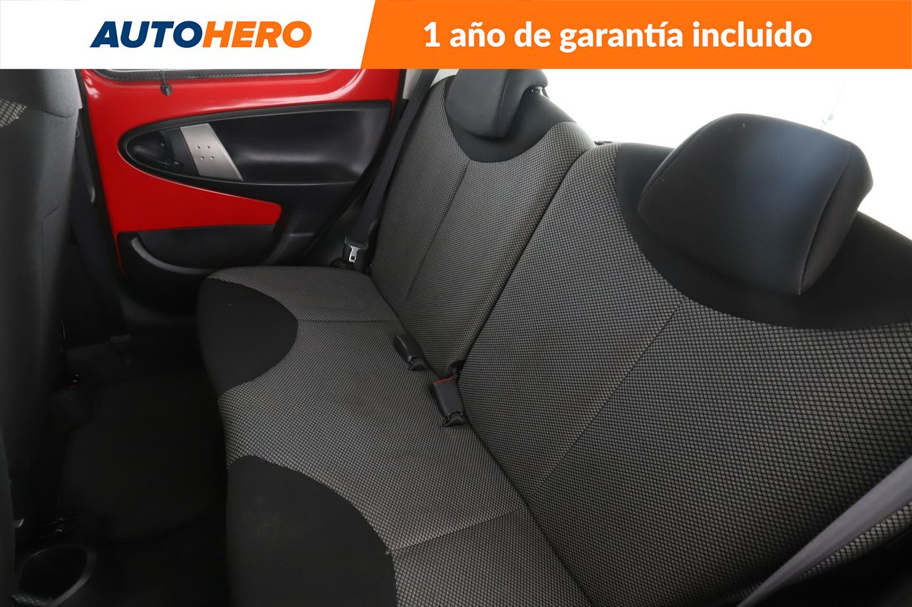 Foto Toyota Aygo 14