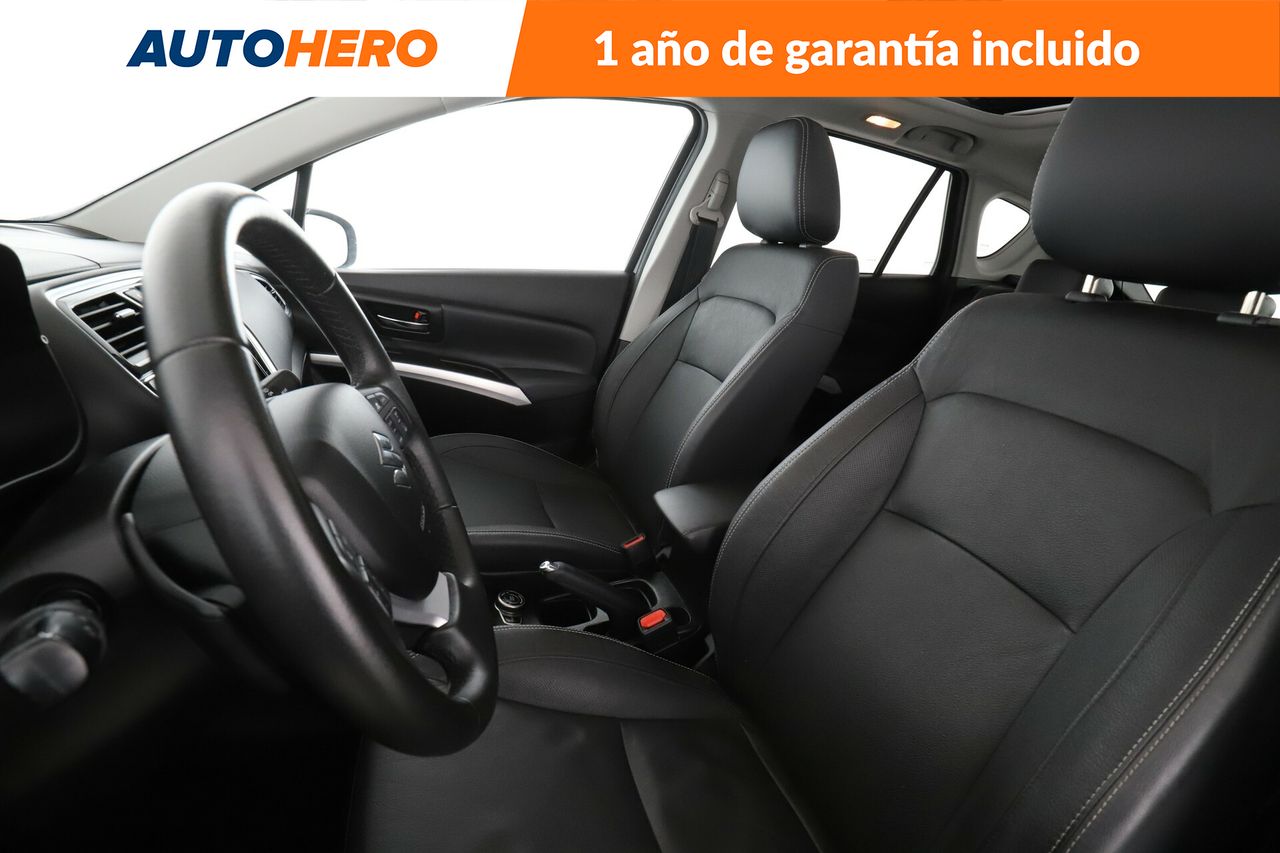 Foto Suzuki S-Cross 10