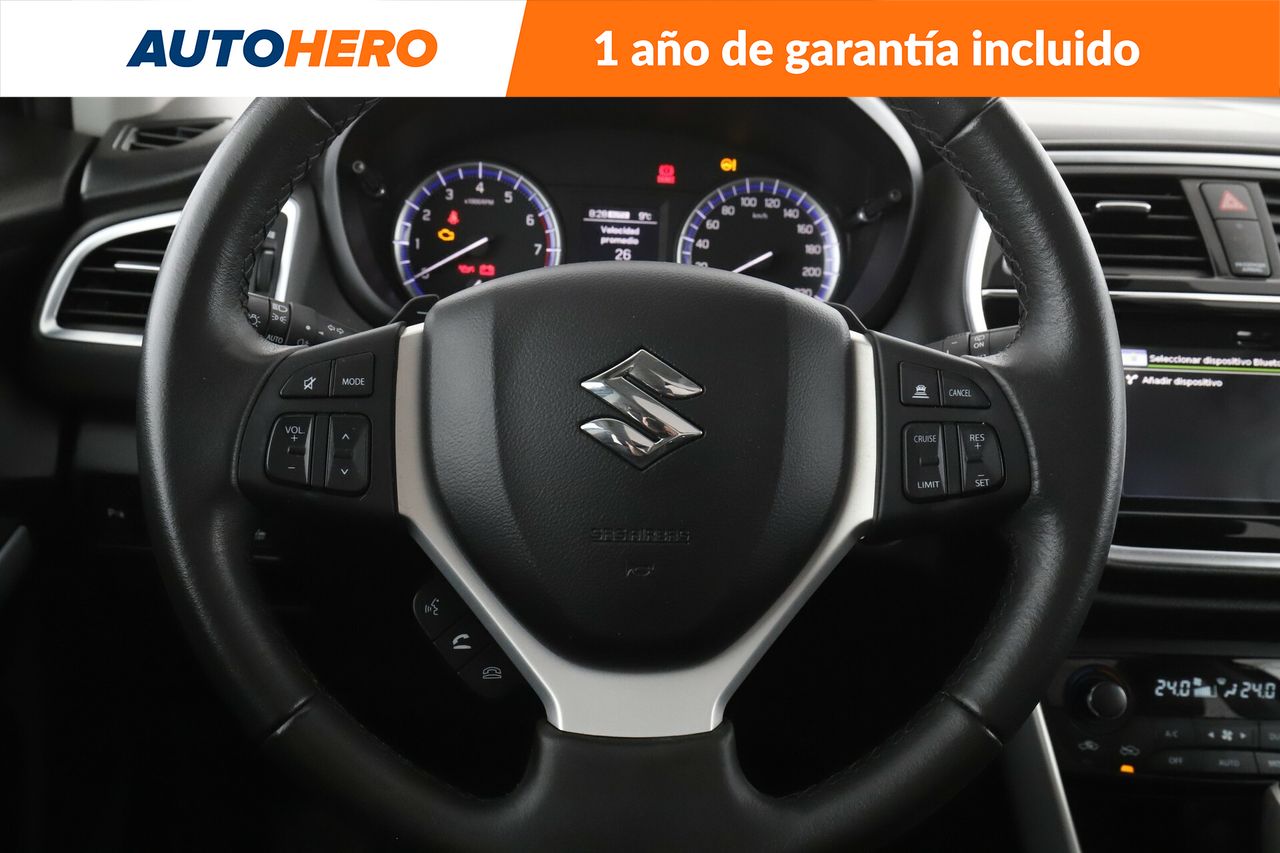 Foto Suzuki S-Cross 19