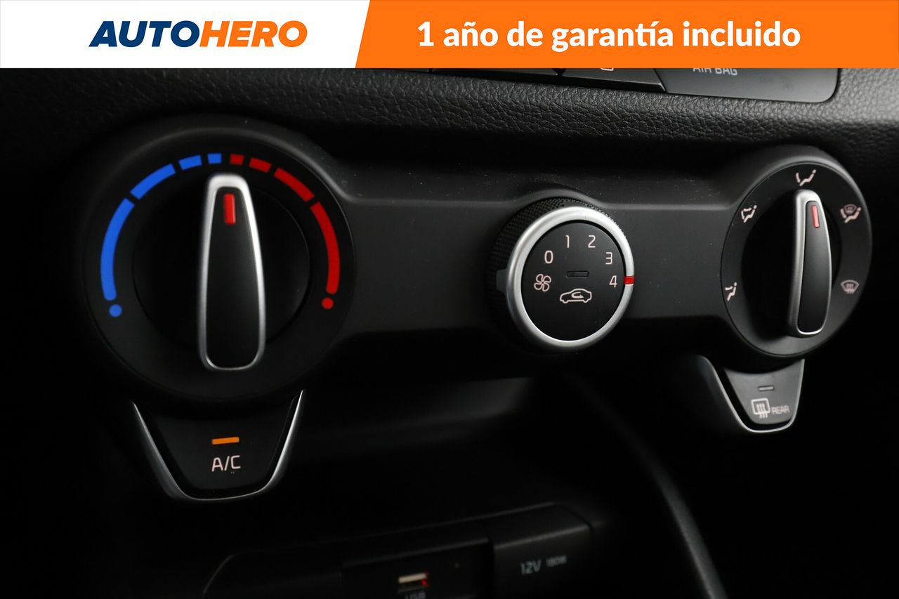 Foto Kia Stonic 24