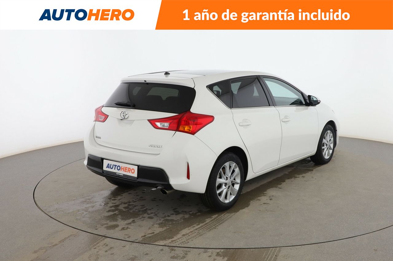 Foto Toyota Auris 5
