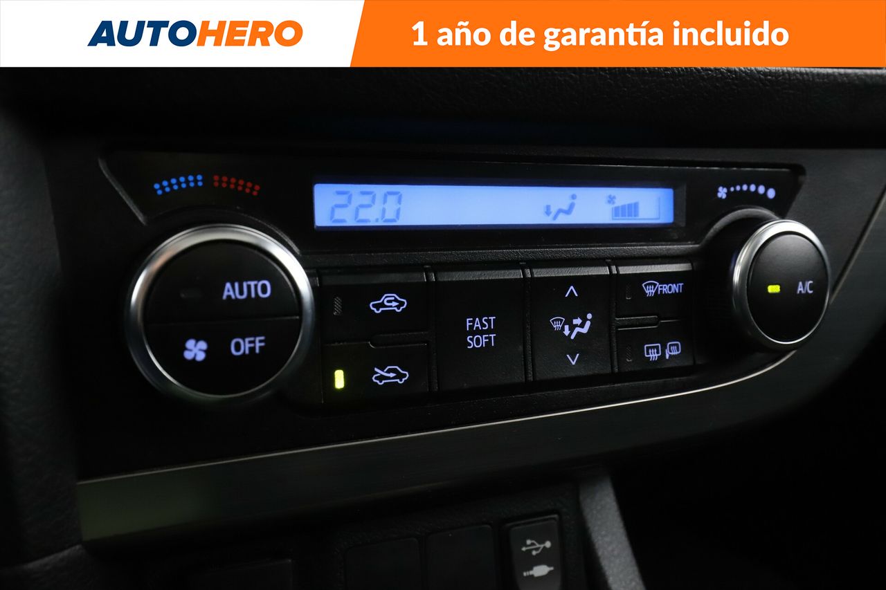 Foto Toyota Auris 25
