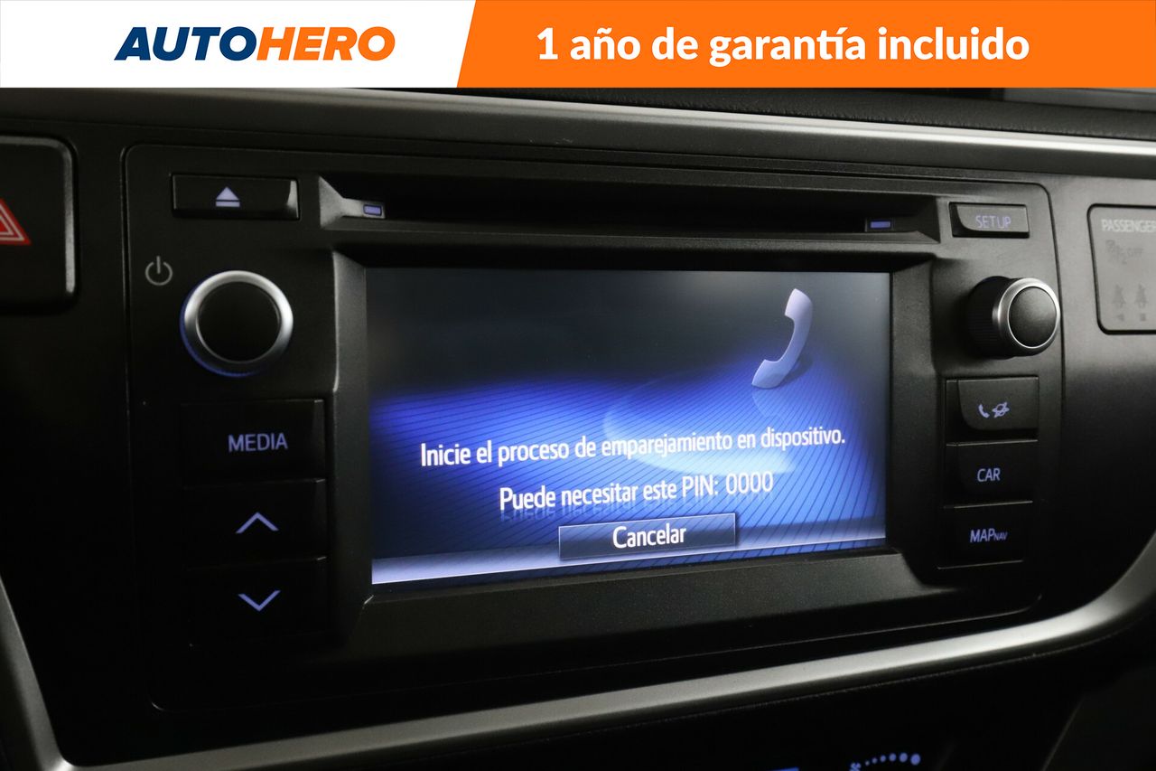 Foto Toyota Auris 26