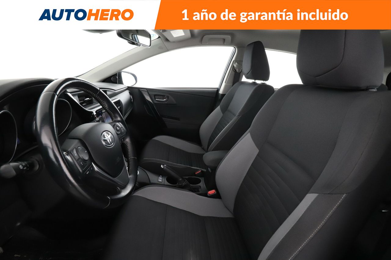 Foto Toyota Auris 11