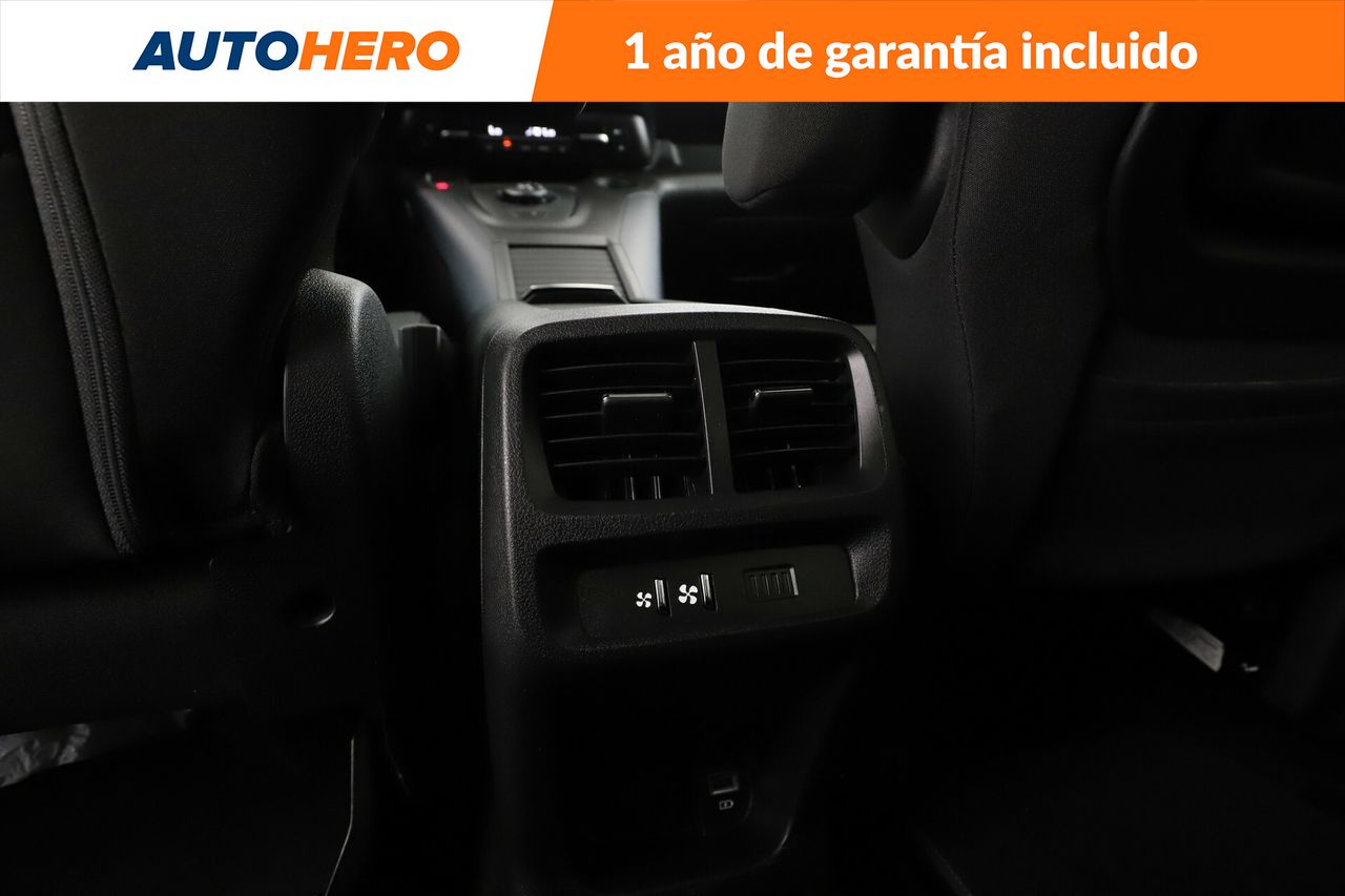 Foto Peugeot Rifter 23