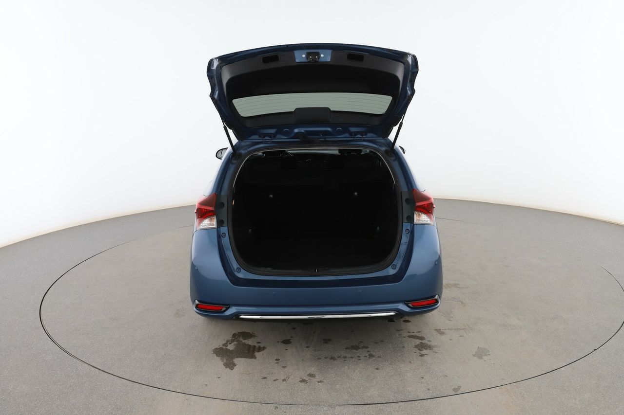 Foto Toyota Auris 17