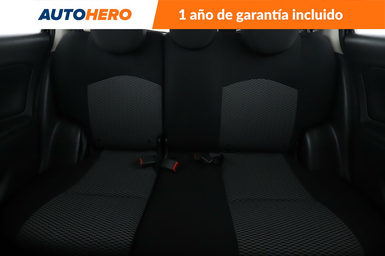 Foto Nissan Micra 16