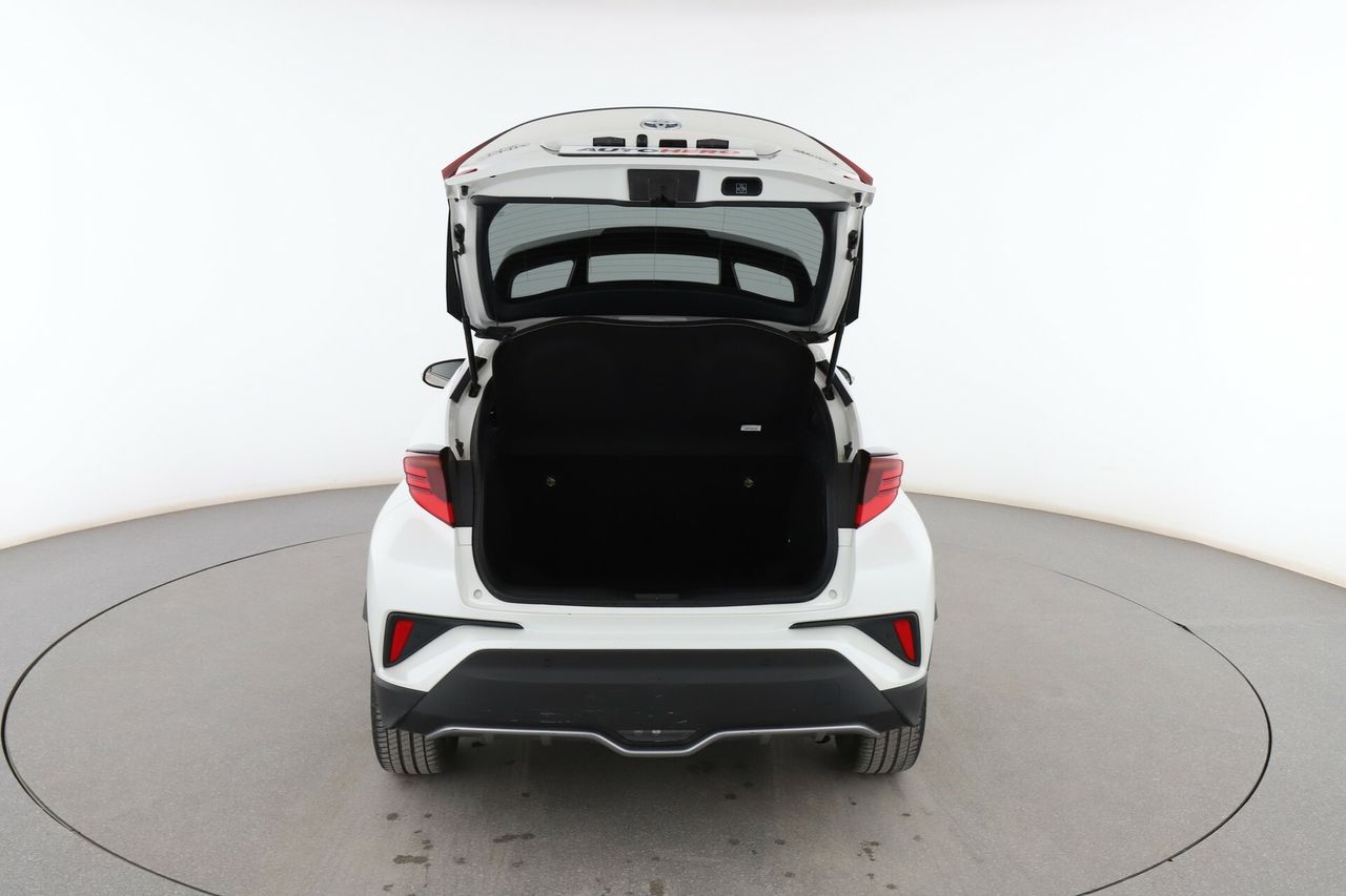 Foto Toyota C-HR 17