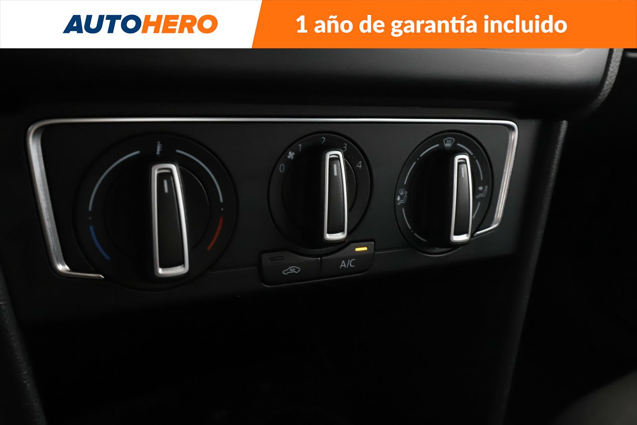 Foto Volkswagen Polo 24
