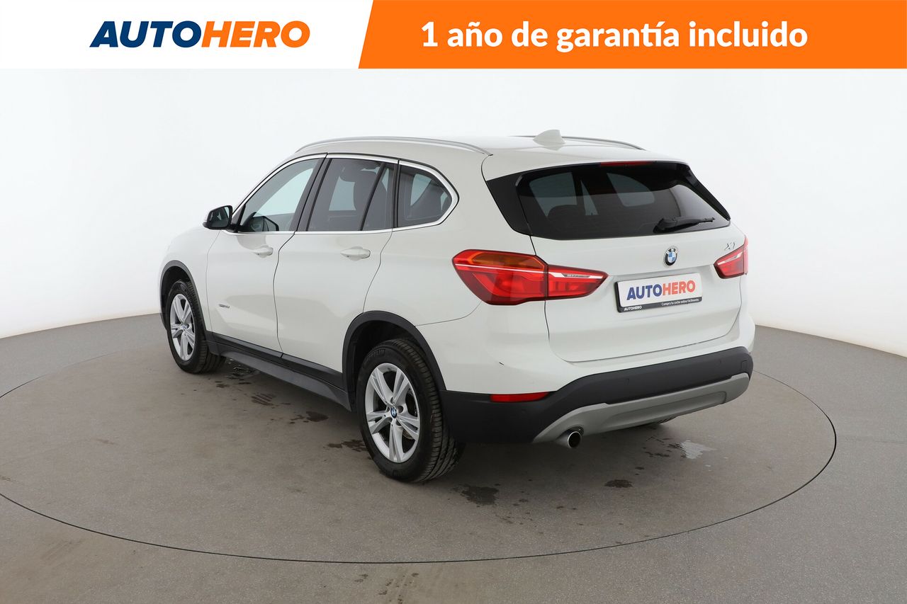 Foto BMW X1 4