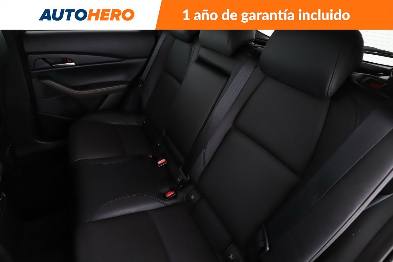 Foto Mazda CX-30 14