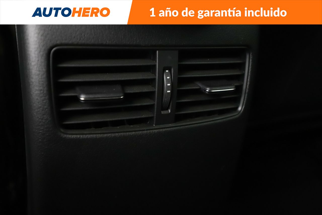 Foto Mazda CX-30 17