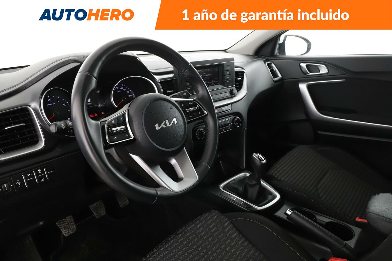 Foto Kia XCeed 11