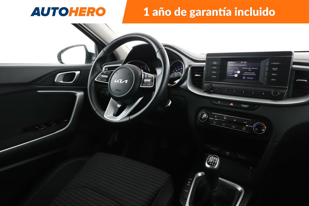 Foto Kia XCeed 13