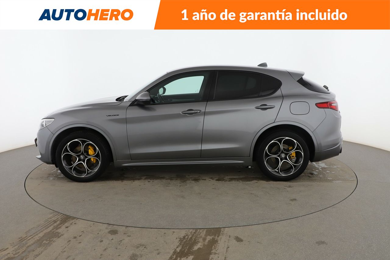Foto Alfa Romeo Stelvio 2