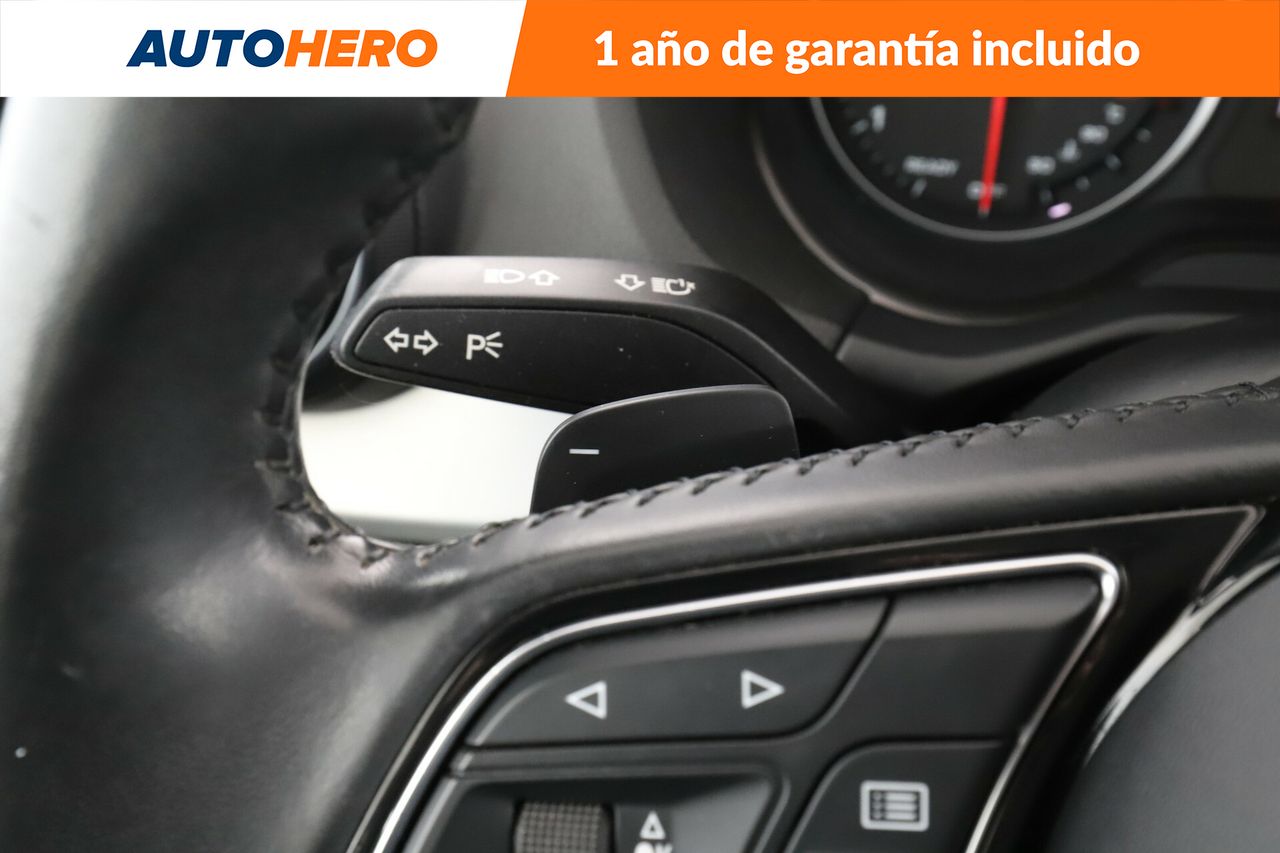 Foto Audi Q2 29