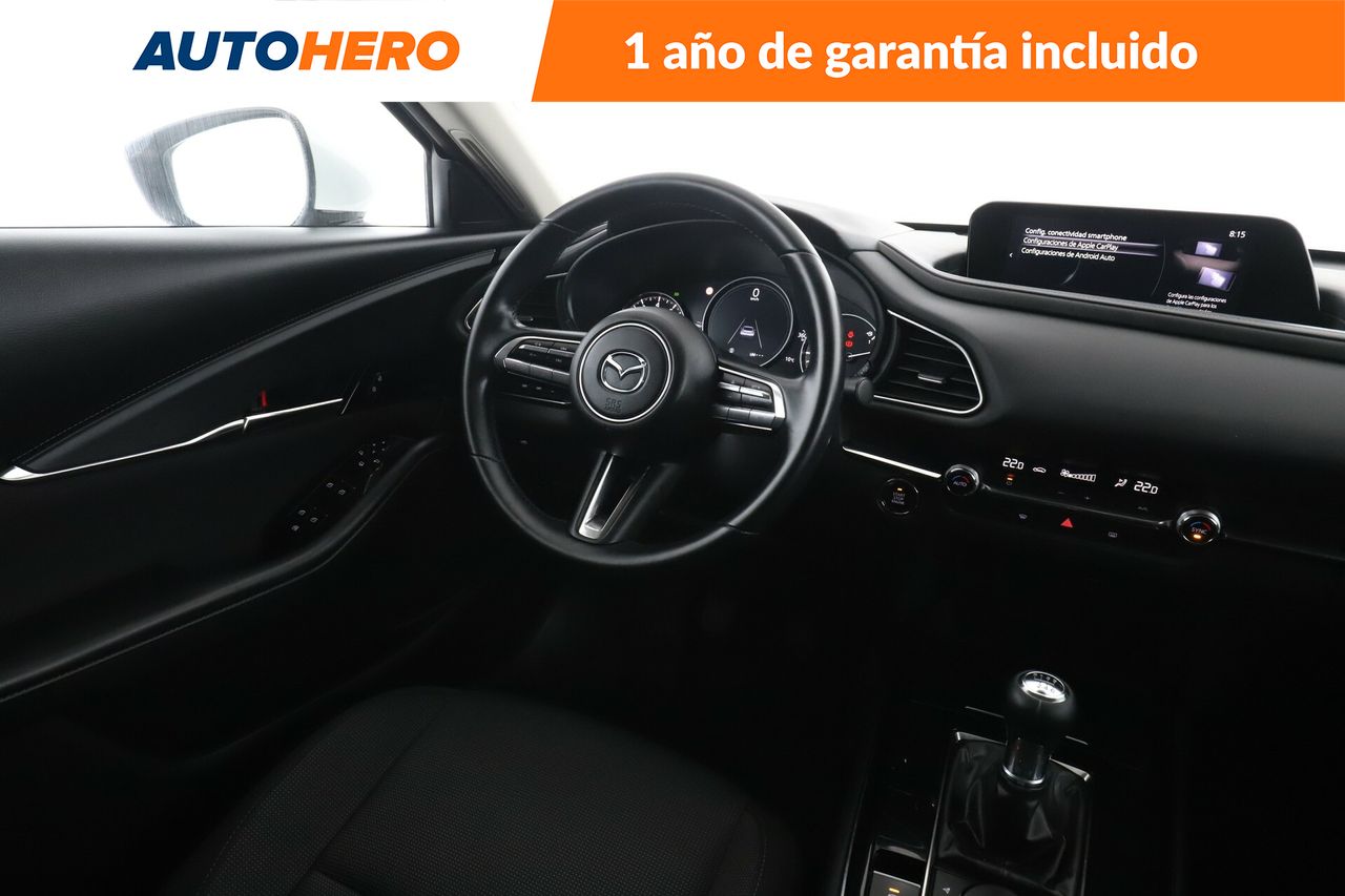 Foto Mazda CX-30 14