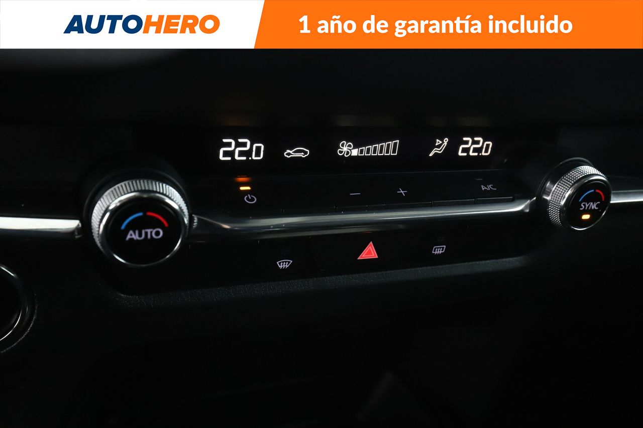 Foto Mazda CX-30 24