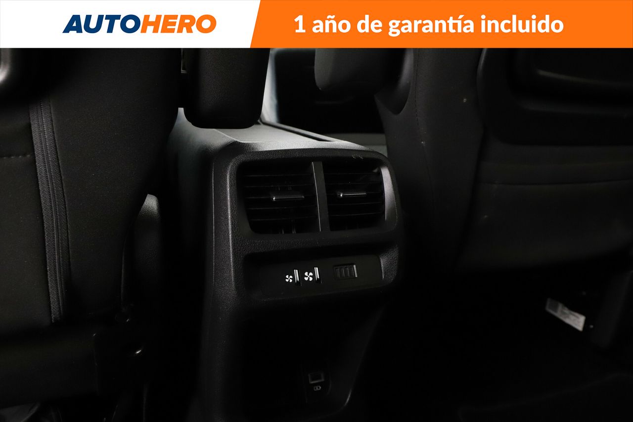 Foto Peugeot Rifter 23