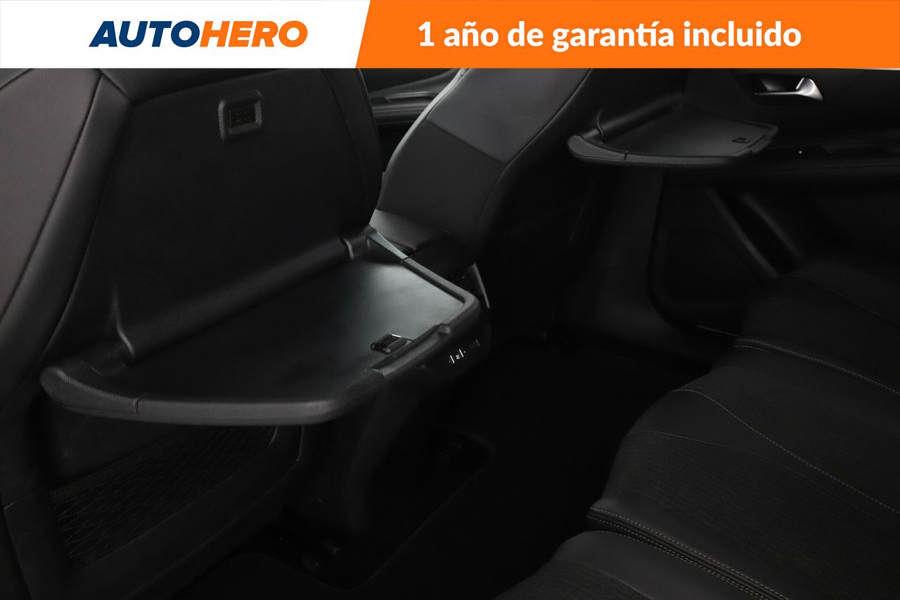 Foto Peugeot 5008 30