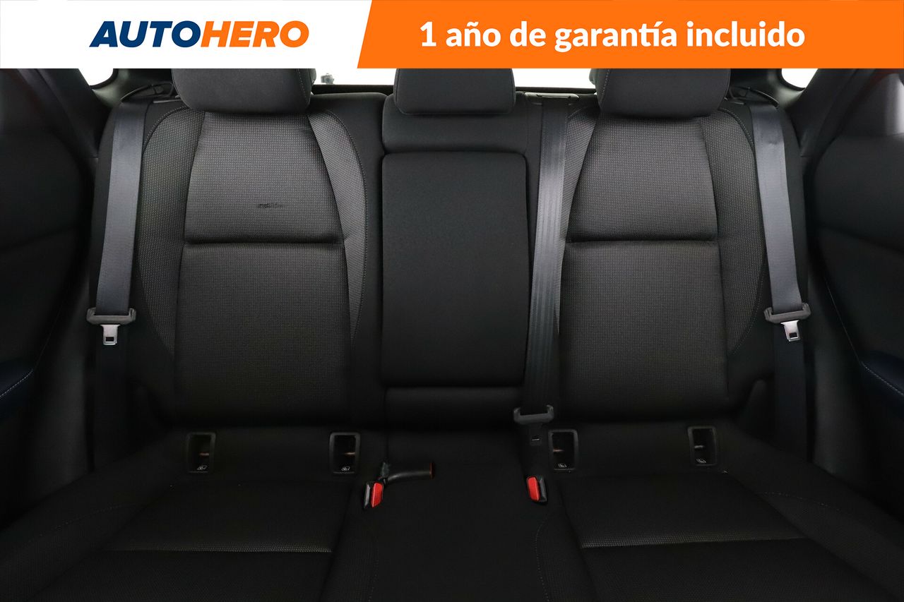 Foto Mazda CX-30 15