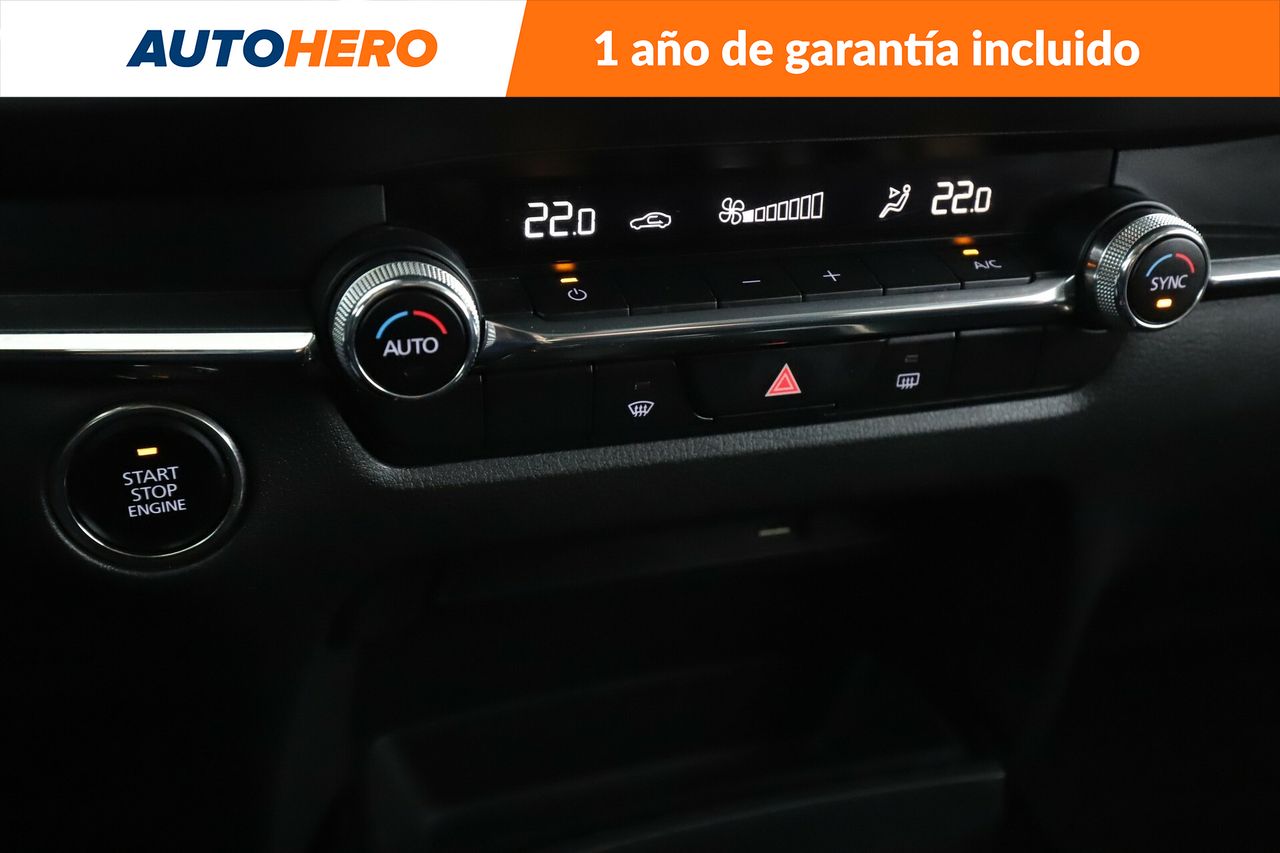 Foto Mazda CX-30 24