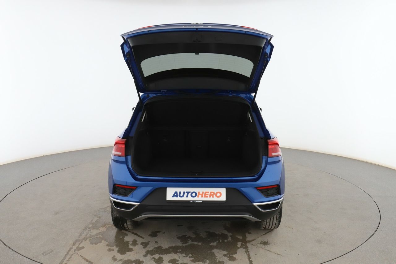 Foto Volkswagen T-Roc 16