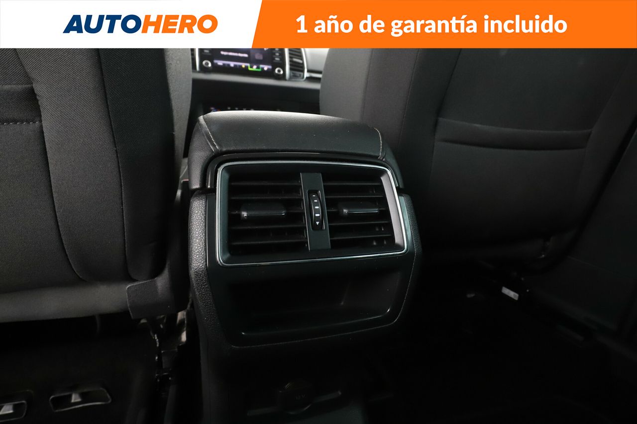 Foto Skoda Karoq 22