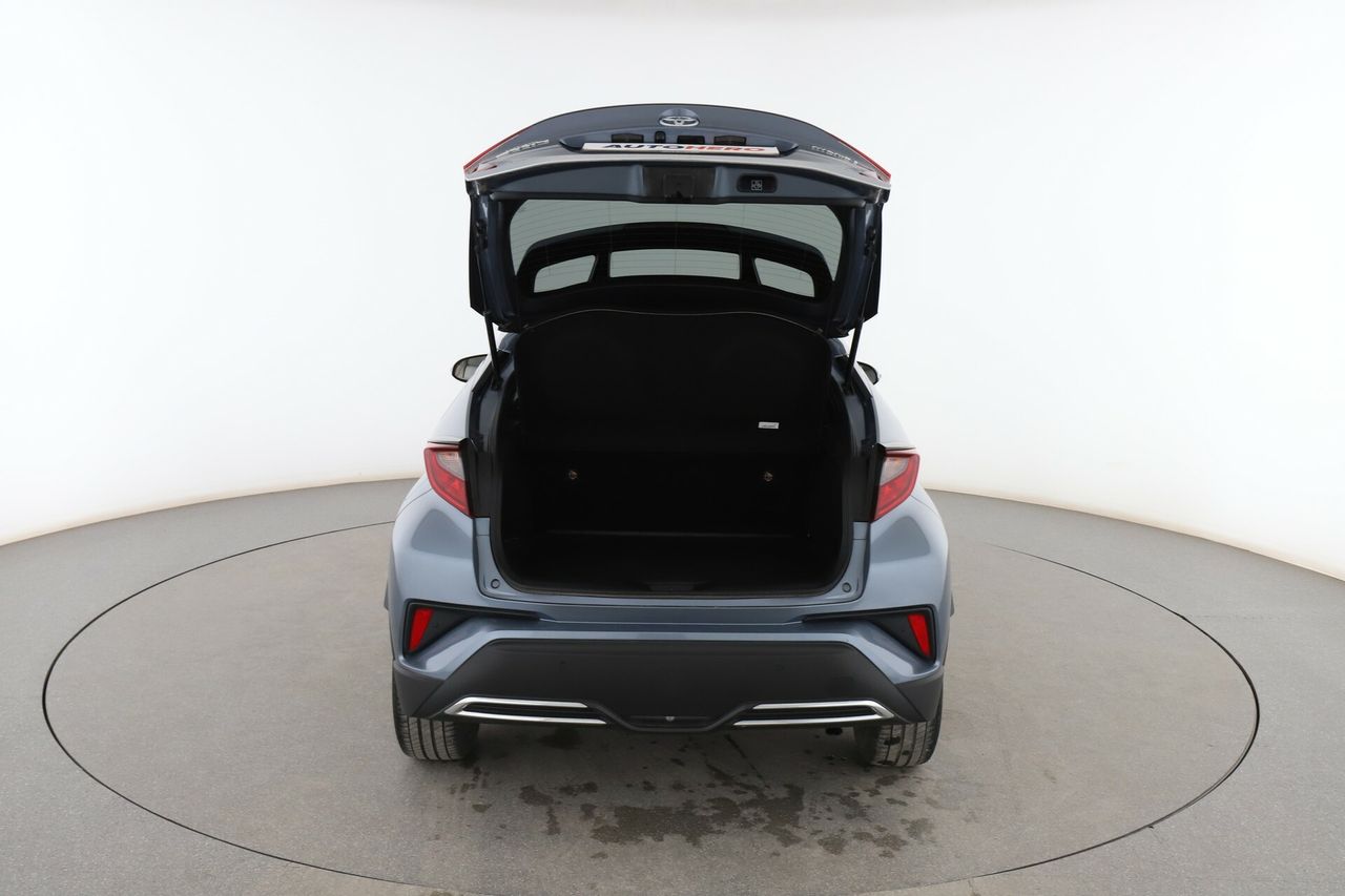 Foto Toyota C-HR 16