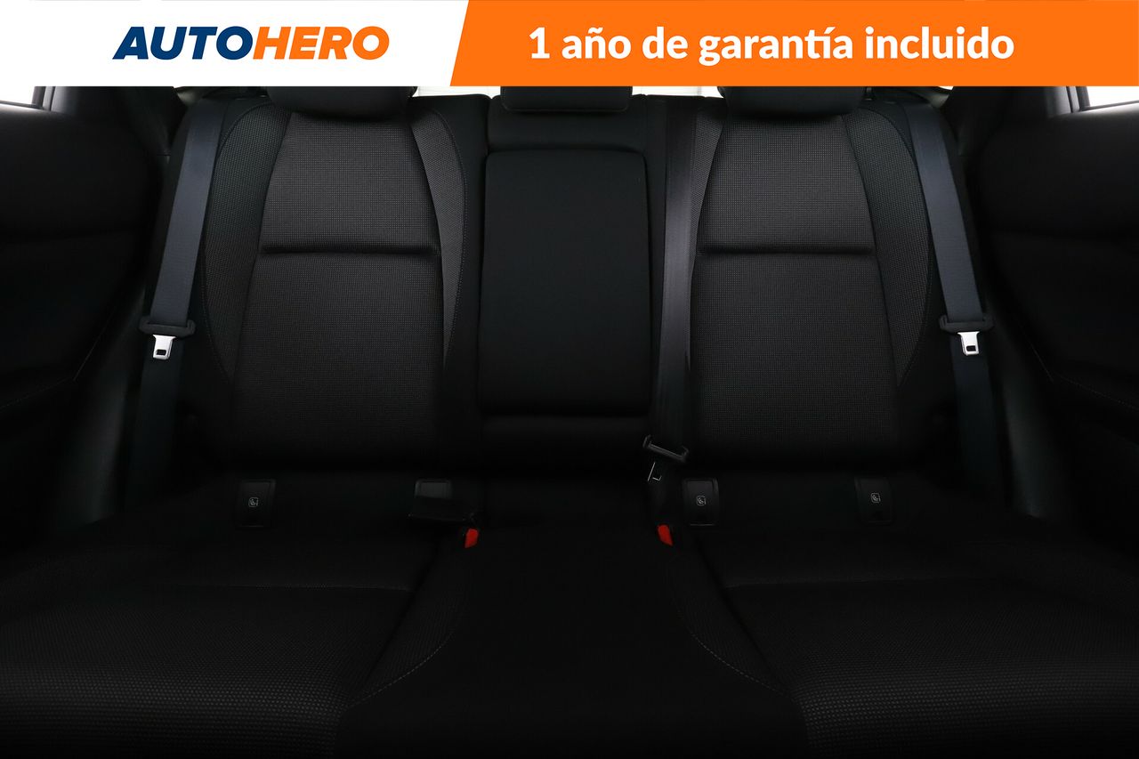 Foto Mazda CX-30 15