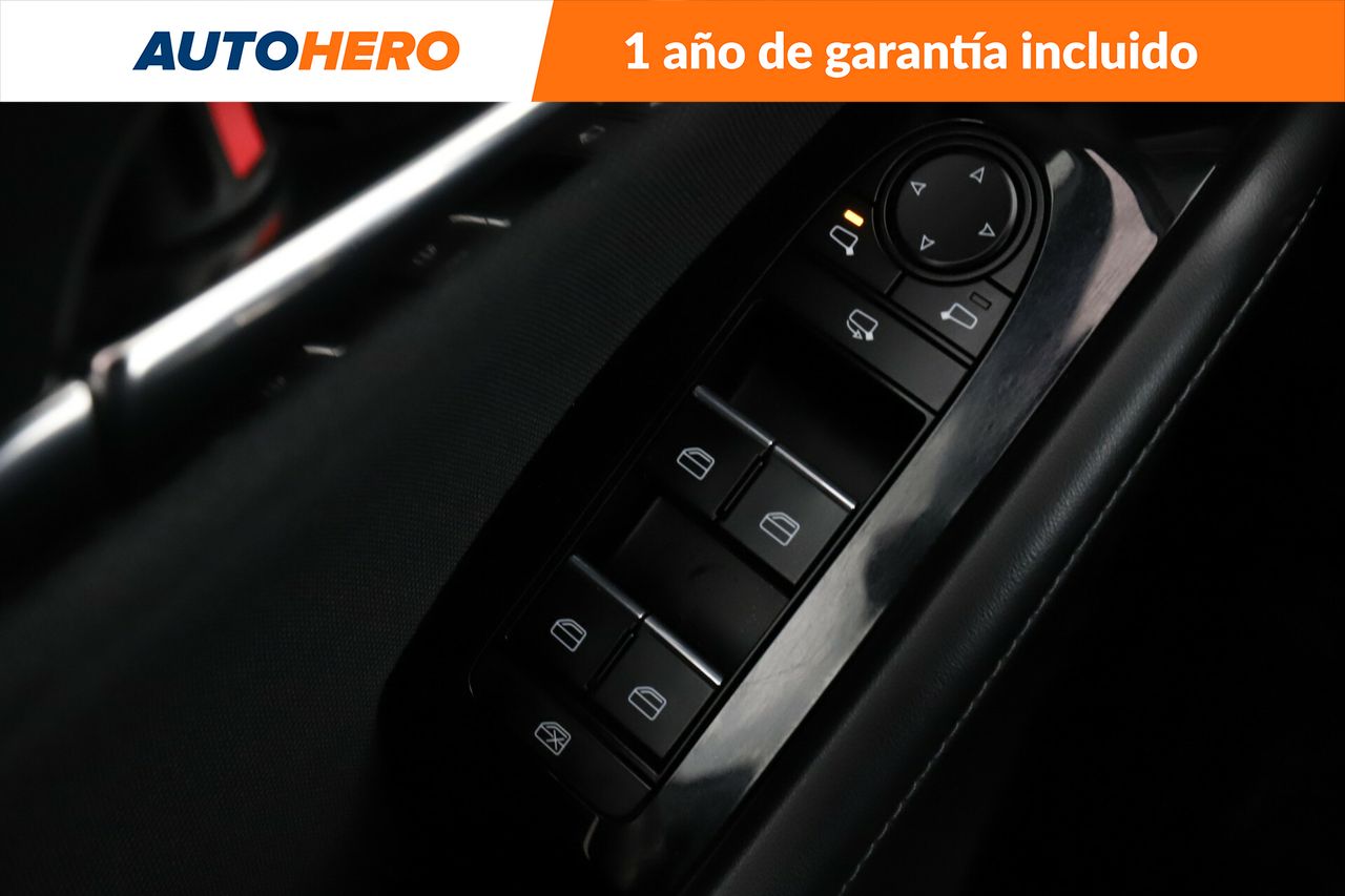Foto Mazda CX-30 21