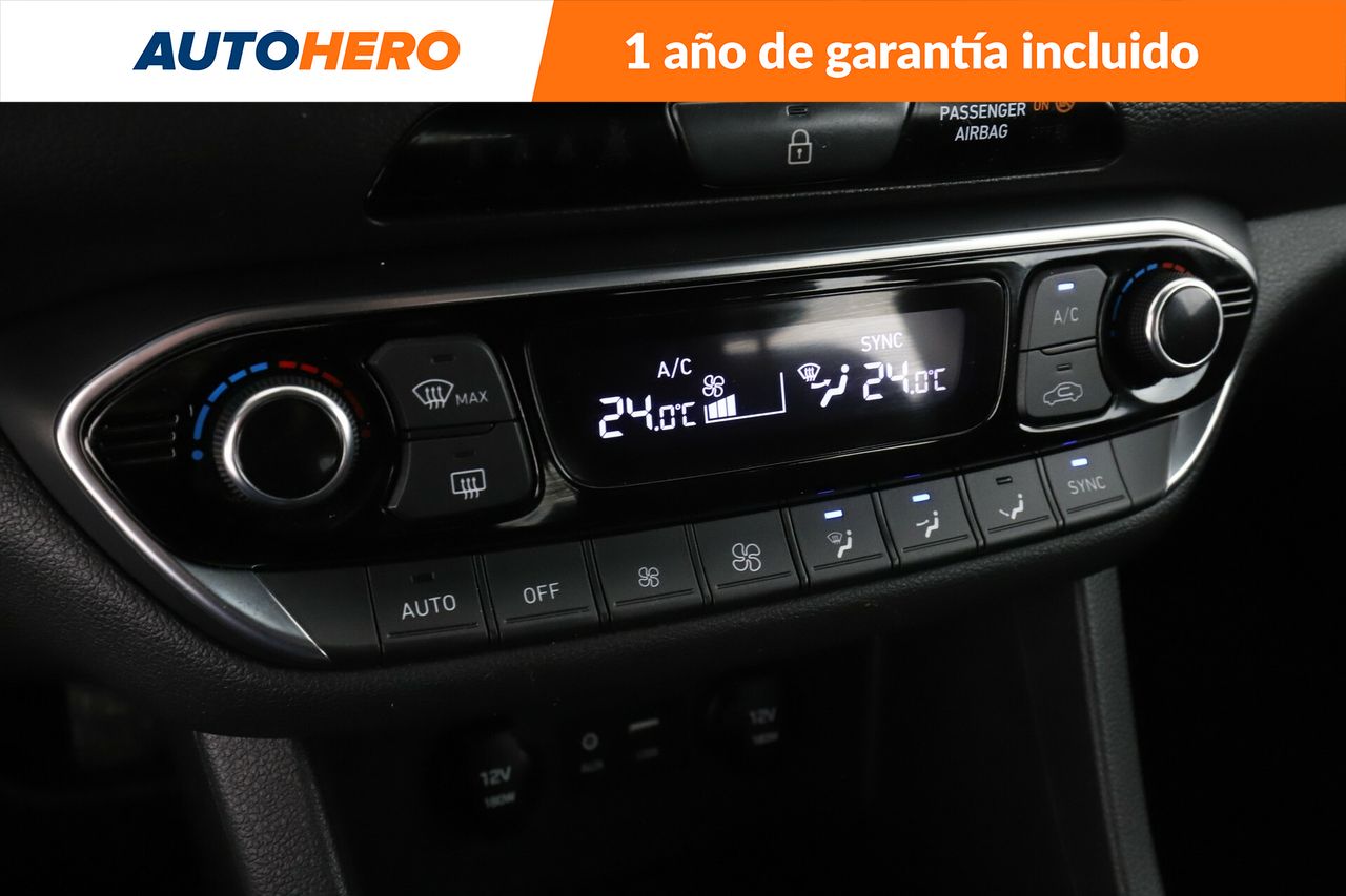 Foto Hyundai i30 24