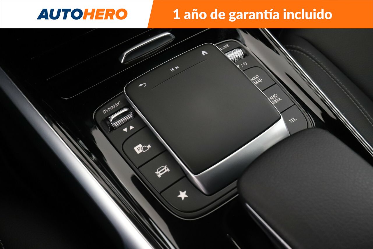 Foto Mercedes-Benz Clase GLB 25