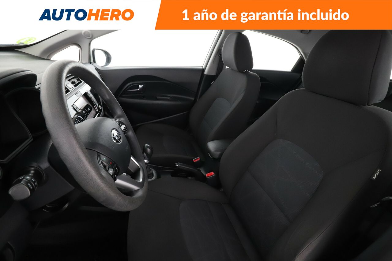 Foto Kia Rio 10