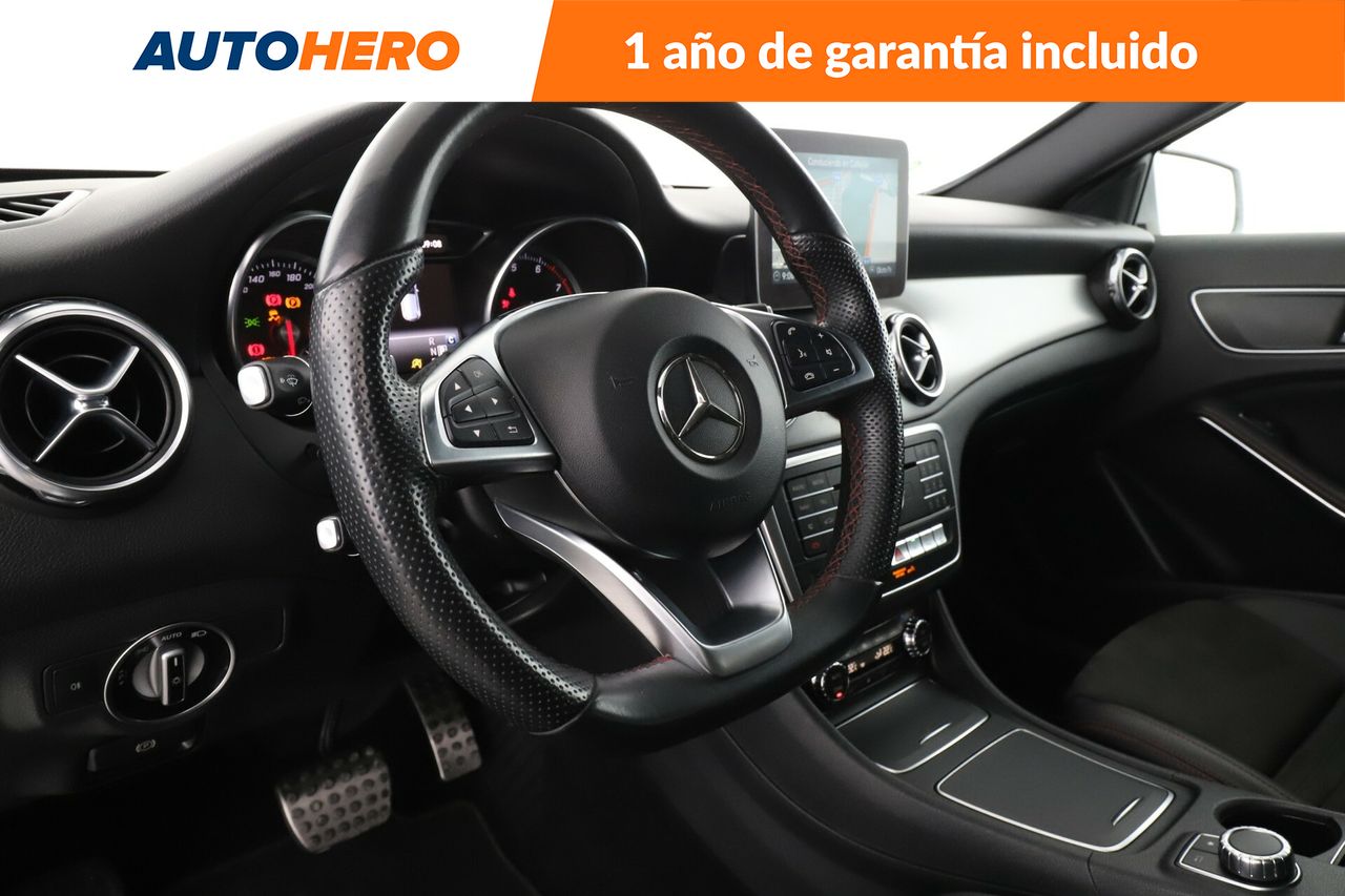 Foto Mercedes-Benz Clase GLA 11