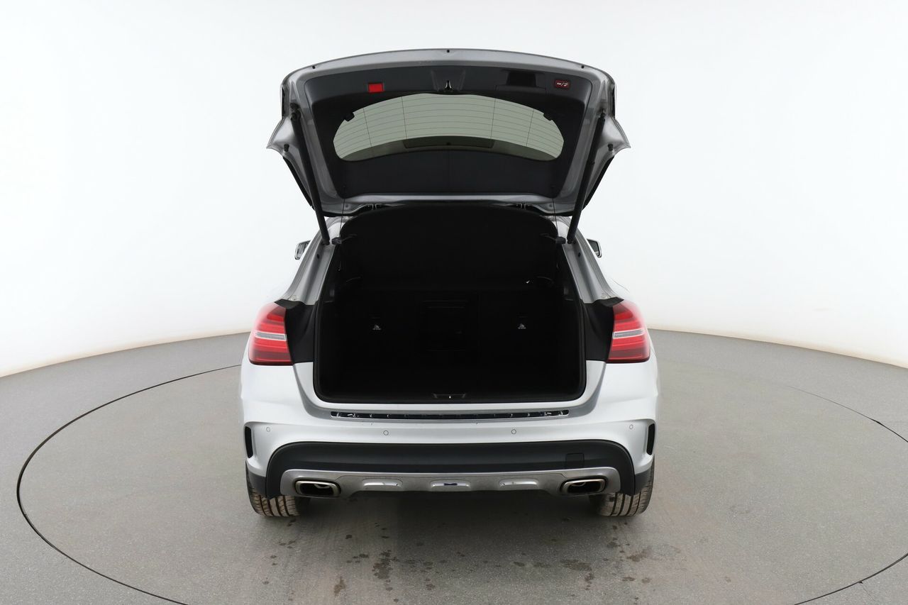 Foto Mercedes-Benz Clase GLA 16