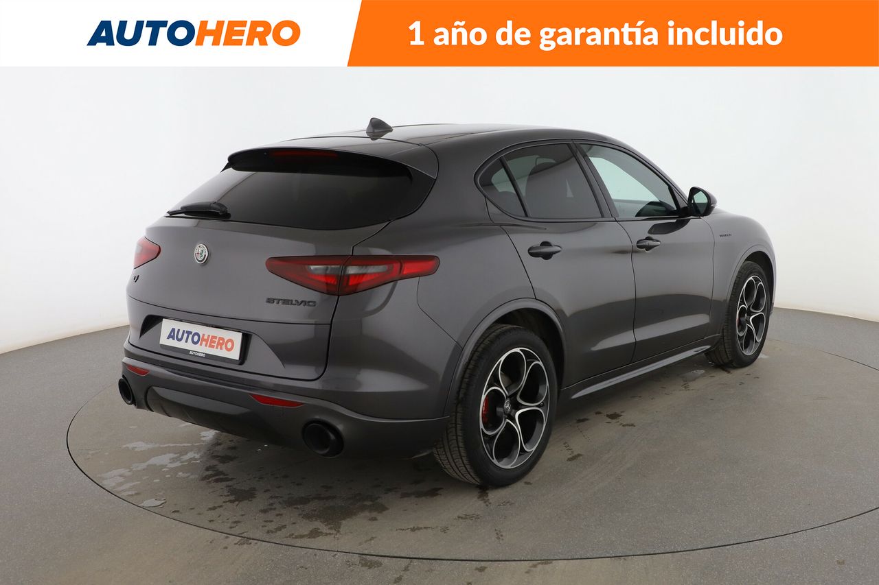 Foto Alfa Romeo Stelvio 5